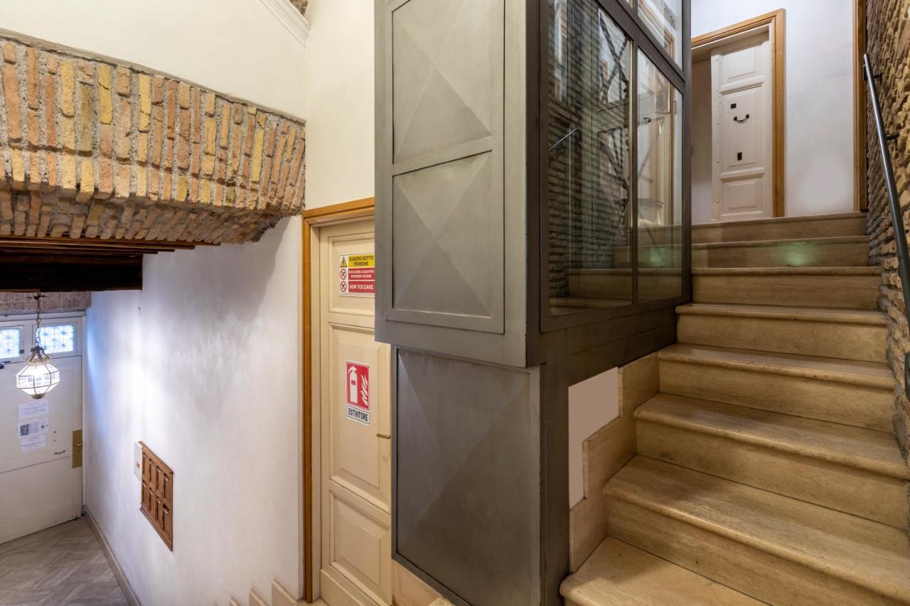 Largo Arenula Suites Рим Экстерьер фото